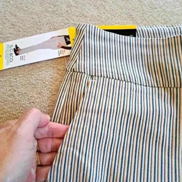 ❤️ S.C.& Co. Striped Pull On Pants Tummy Control Size 6 White Tan Blue Slim Leg - Picture 5 of 12